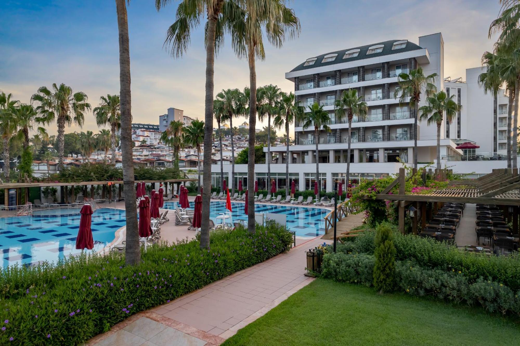 Trendy Palm Beach Adults Only Side Exterior foto