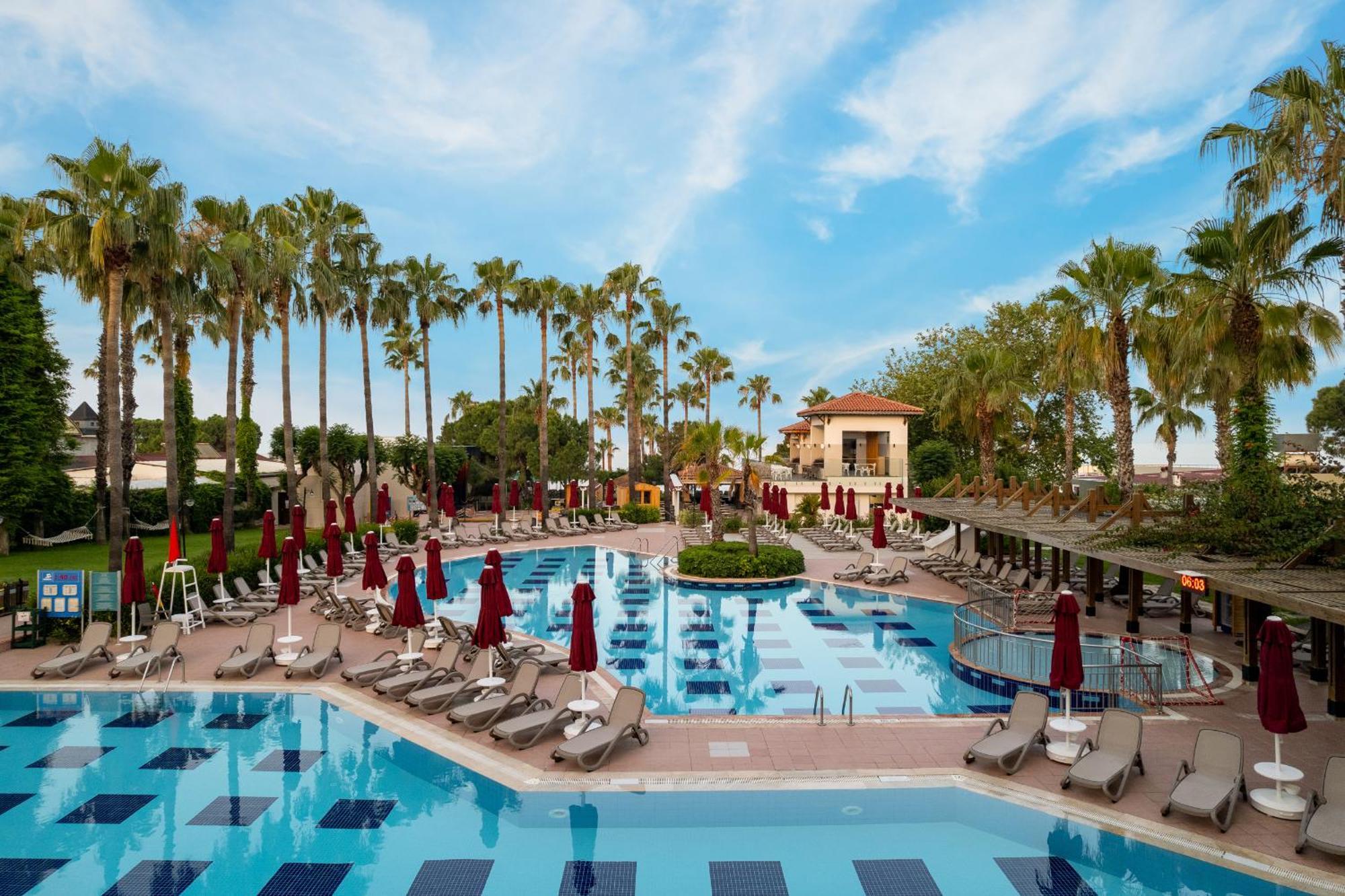 Trendy Palm Beach Adults Only Side Exterior foto