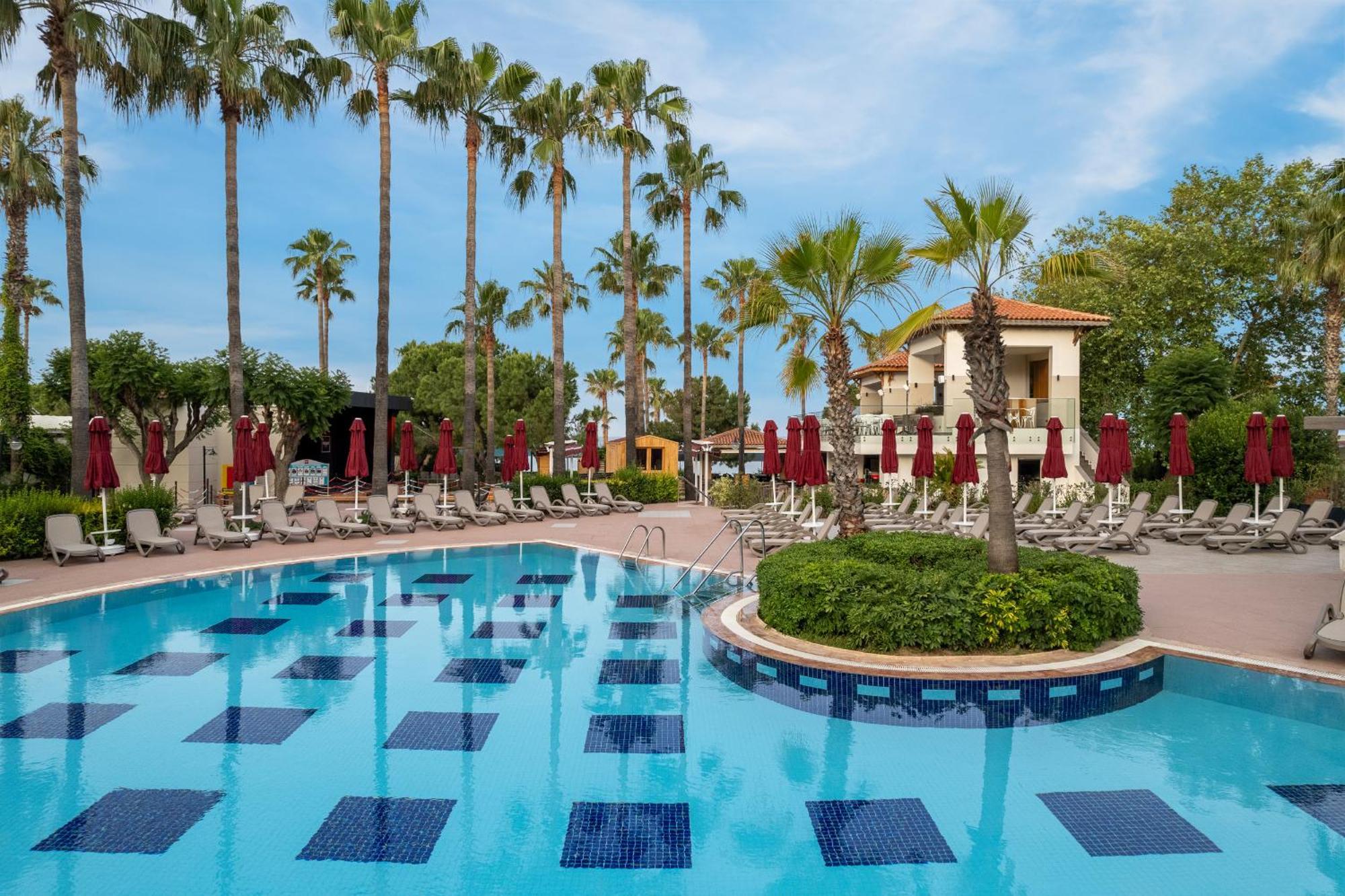 Trendy Palm Beach Adults Only Side Exterior foto